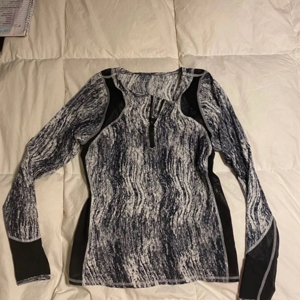 Lululemon long sleeve top